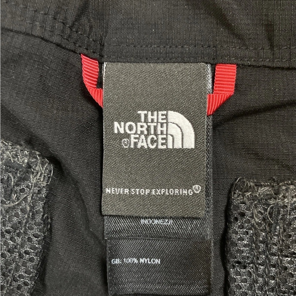 The North Face Women’s Black Hiking size 8 Shorts - Picture 6 of 9